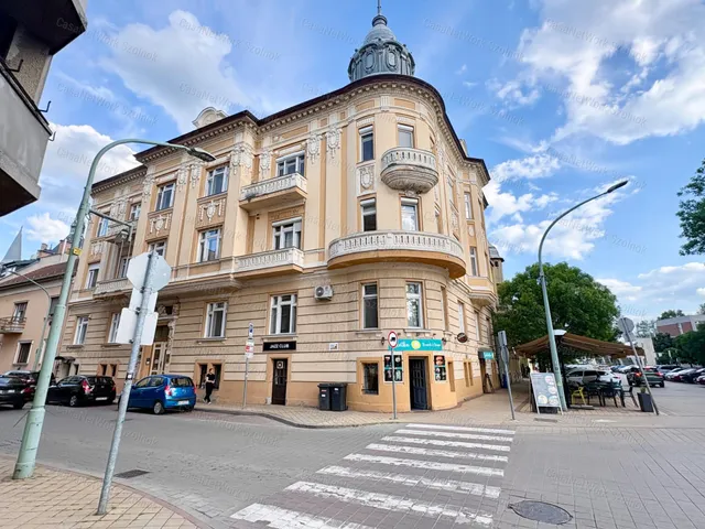 Eladó lakás Szolnok 101 nm