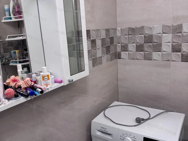 Eladó lakás Szolnok 54 nm