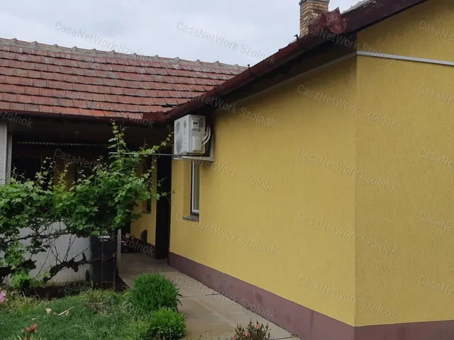 Eladó ház Tiszaföldvár 78 nm