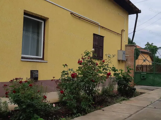Eladó ház Tiszaföldvár 78 nm