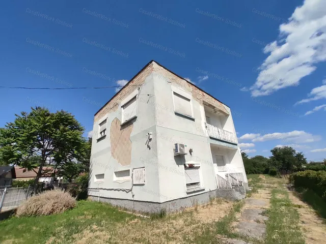 Eladó ház Tápiószele 120 nm