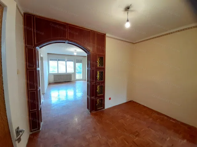 Eladó lakás Szolnok 80 nm