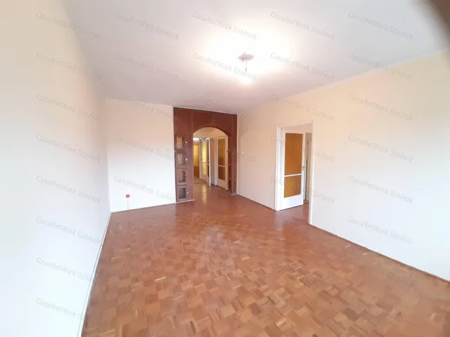 Eladó lakás Szolnok 80 nm