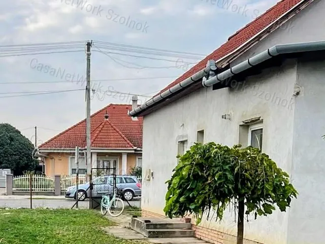 Eladó ház Tiszaföldvár 122 nm