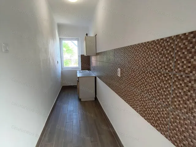 Eladó ház Újszilvás 67 nm