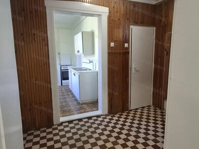 Kiadó lakás Szolnok 64 nm