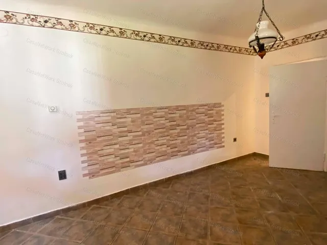 Eladó ház Szolnok 70 nm