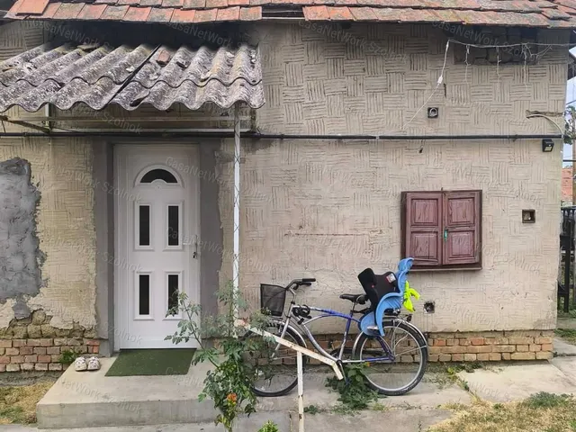 Eladó ház Tiszaföldvár 78 nm