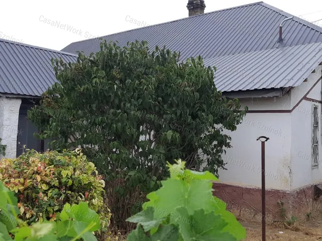 Eladó ház Tiszaföldvár 73 nm