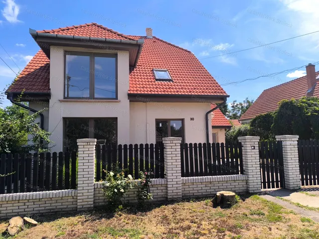 Eladó ház Rákóczifalva 132 nm