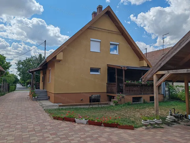 Eladó ház Szolnok 110 nm