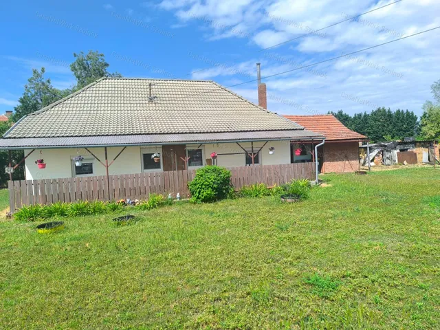 Eladó ház Tószeg 59 nm