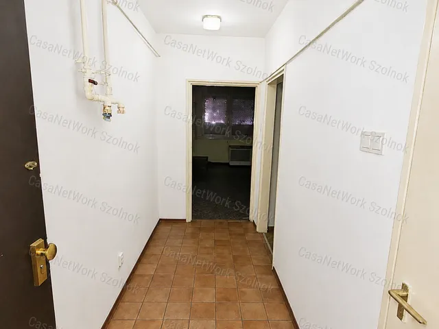 Eladó lakás Szolnok 30 nm