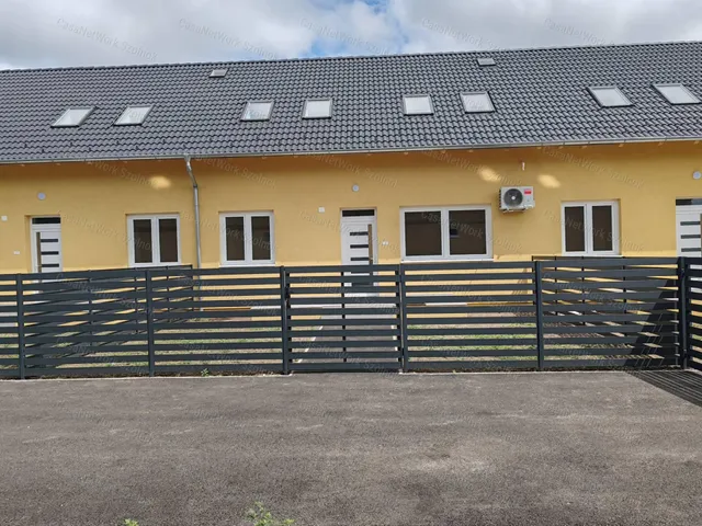 Eladó lakás Szolnok 103 nm