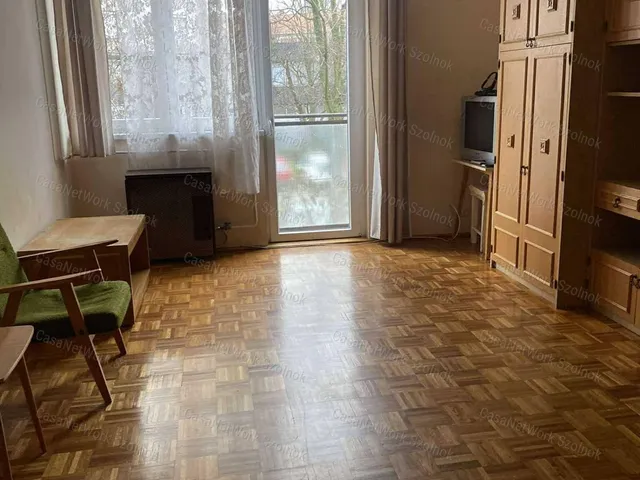 Eladó lakás Szolnok 42 nm