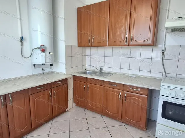 Kiadó lakás Szolnok 58 nm