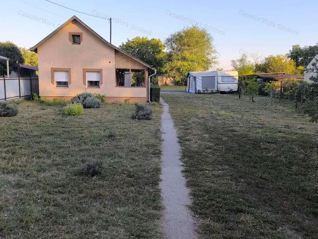Eladó ház Cserkeszőlő 46 nm