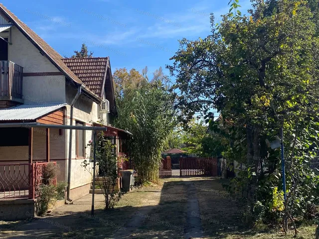 Eladó ház Szolnok 140 nm