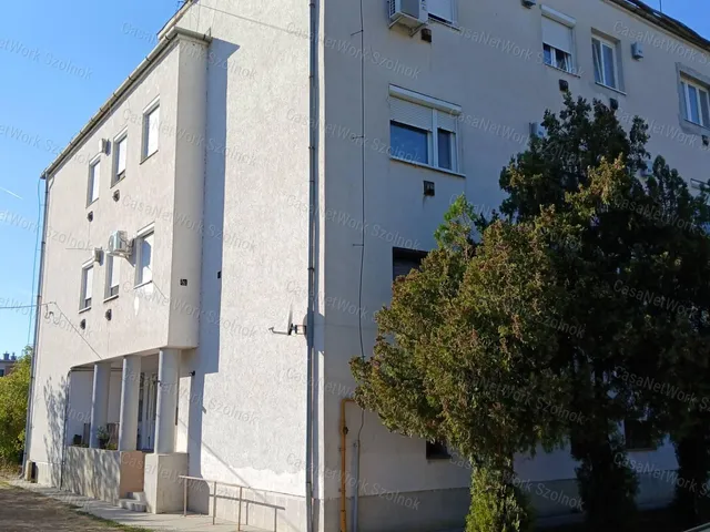 Eladó lakás Martfű 33 nm