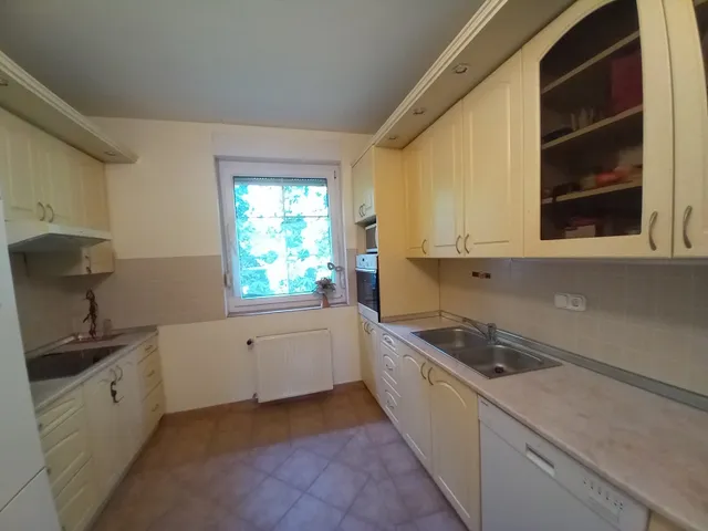 Eladó ház Budapest XVI. kerület, Rákosszentmihály 600 nm