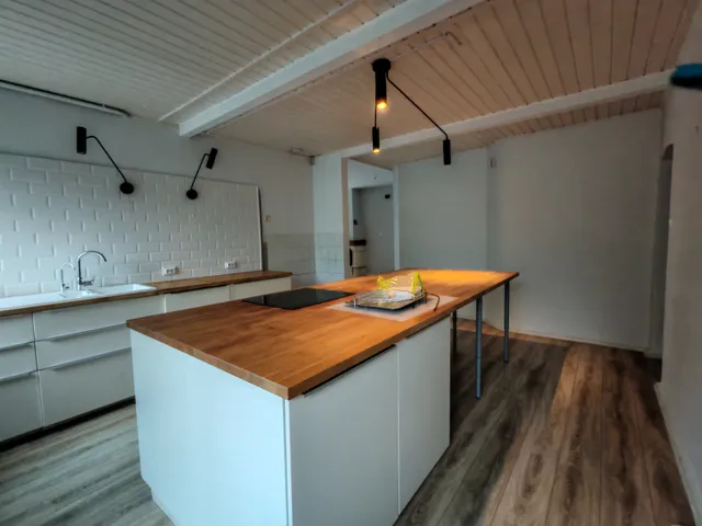 Kiadó ház Budapest II. kerület, Pálvölgy, Turista út 5 220 nm