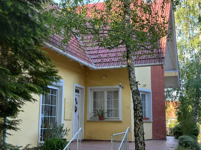 Eladó ház Veresegyház 240 nm