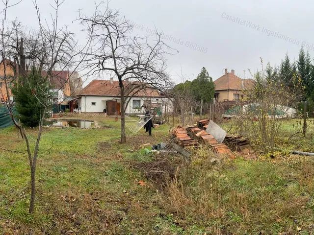 Eladó telek Veresegyház 893 nm