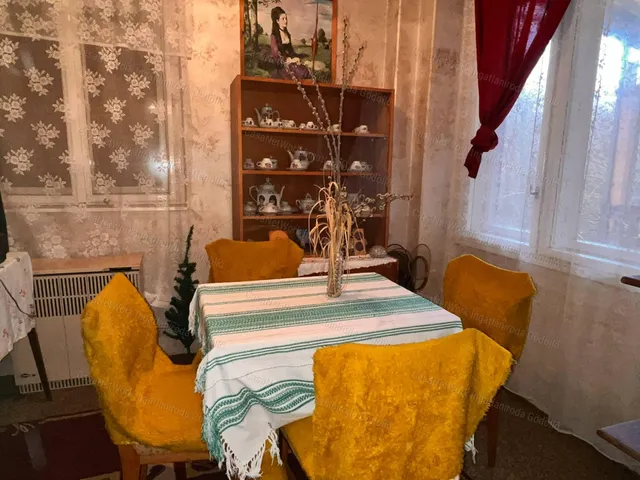 Eladó ház Verseg 96 nm