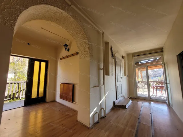 Eladó ház Hatvan 215 nm