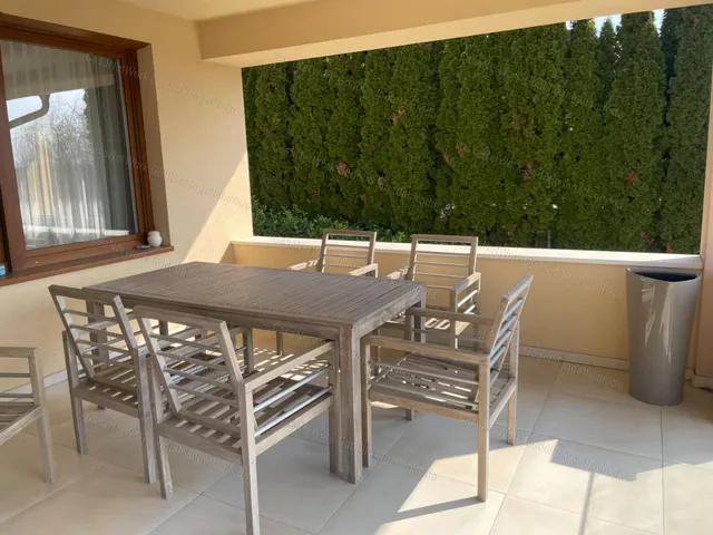 Eladó ház Gödöllő 296 nm