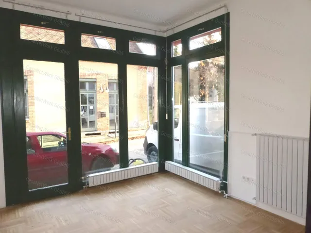 Kiadó kereskedelmi és ipari ingatlan Gödöllő 53 nm