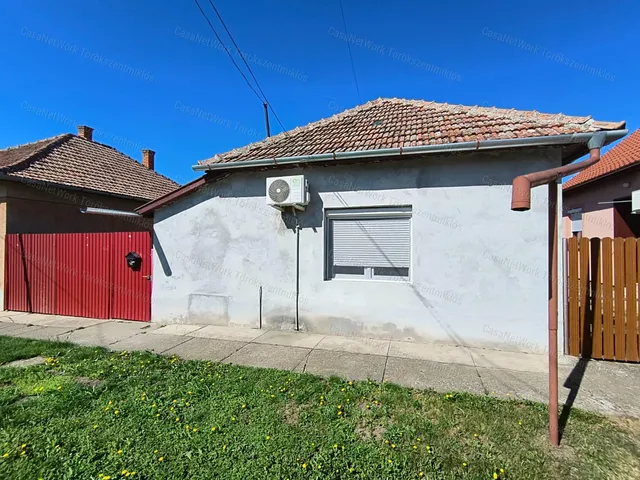 Eladó ház Fegyvernek 63 nm