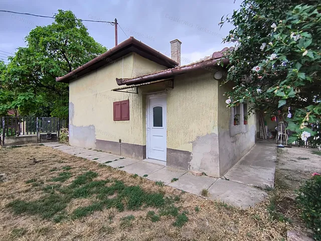 Eladó ház Kengyel 94 nm