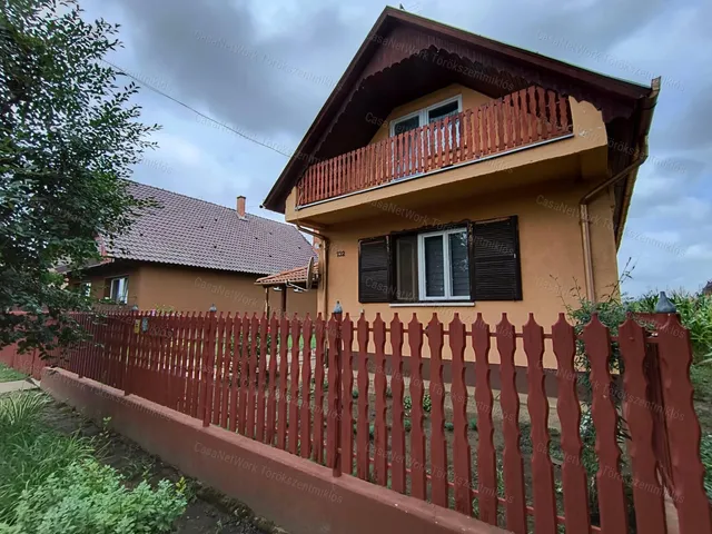 Eladó ház Tiszaroff 122 nm