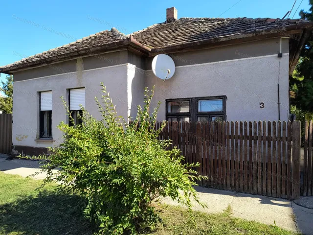 Eladó ház Törökszentmiklós 69 nm
