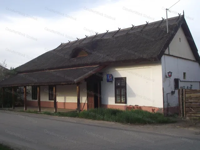 Eladó ház Tiszaroff 132 nm