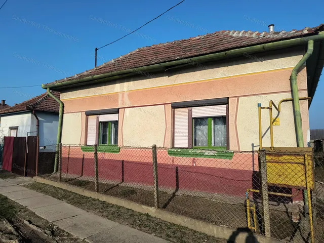 Eladó ház Tiszapüspöki 59 nm