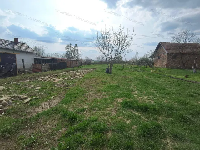 Eladó mezőgazdasági ingatlan Törökszentmiklós 917 nm