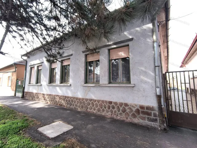 Eladó ház Törökszentmiklós 173 nm