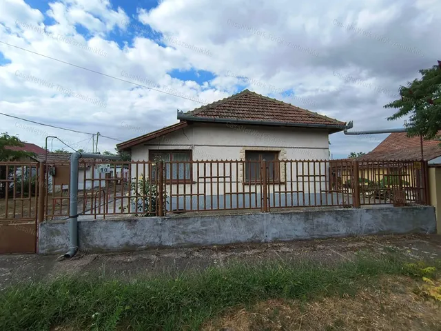 Eladó ház Fegyvernek 118 nm