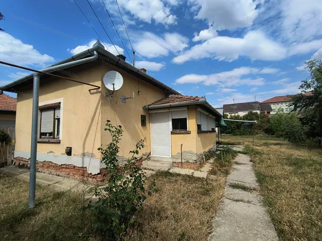 Eladó ház Törökszentmiklós 58 nm