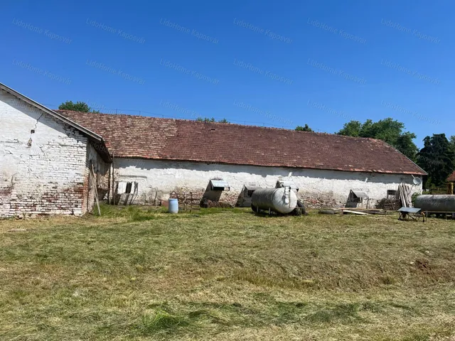 Eladó mezőgazdasági ingatlan Lad 3314 nm