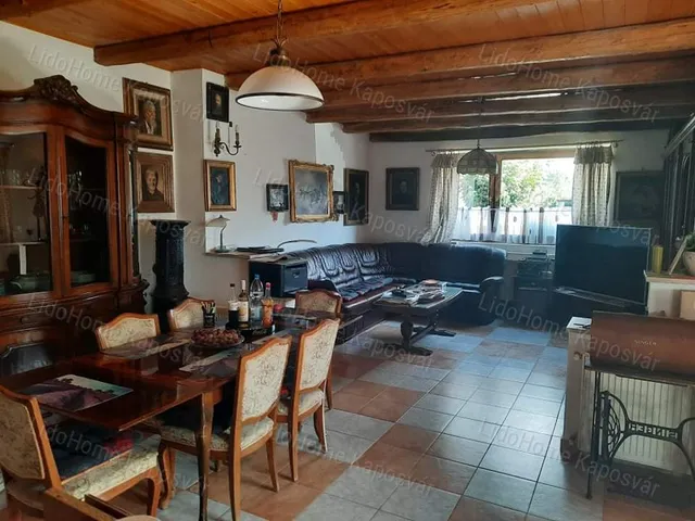 Eladó ház Kaposmérő 200 nm