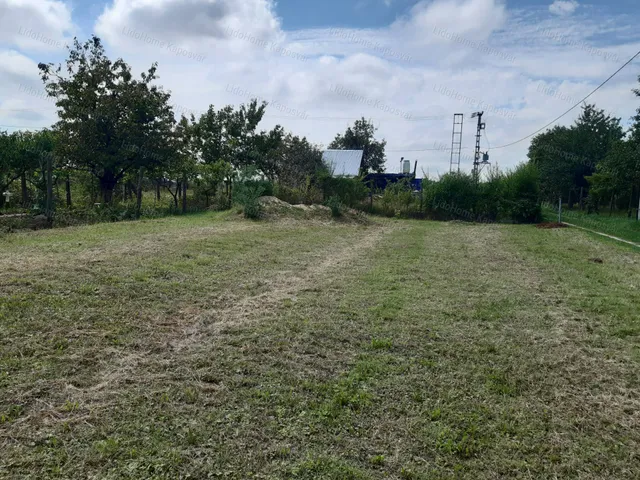 Eladó mezőgazdasági ingatlan Kaposvár 1837 nm