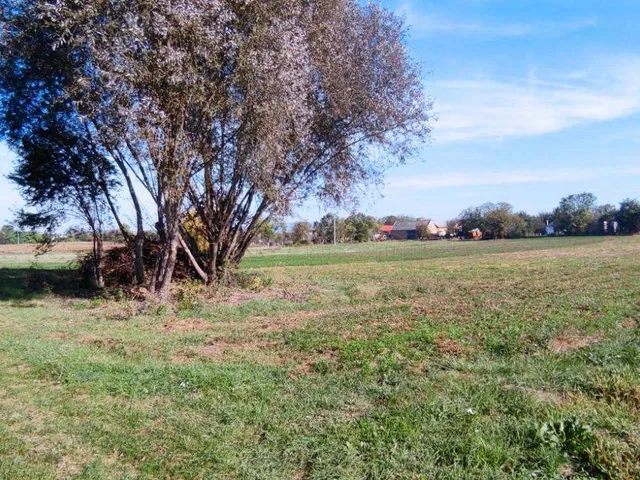 Eladó telek Bicsérd 5690 nm