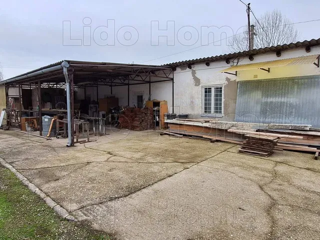 Eladó kereskedelmi és ipari ingatlan Kaposvár, Keleti ipari park 432 nm