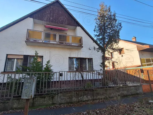 Eladó ház Balatonföldvár 168 nm