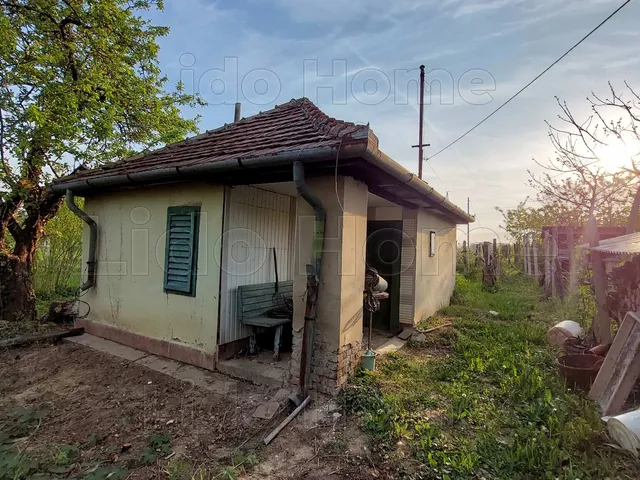 Eladó mezőgazdasági ingatlan Kaposvár 30 nm