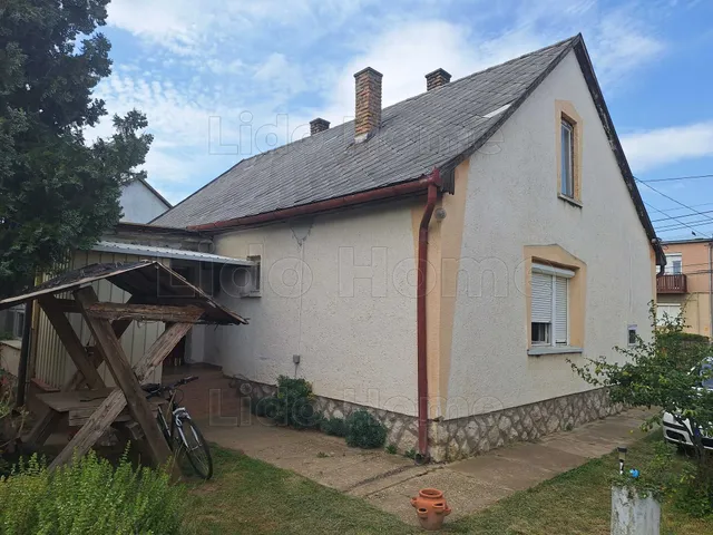 Eladó ház Dombóvár 85 nm