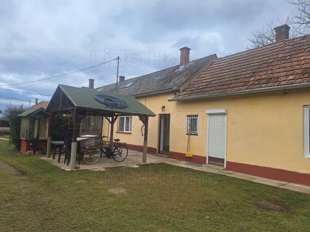 Eladó ház Kutas 120 nm
